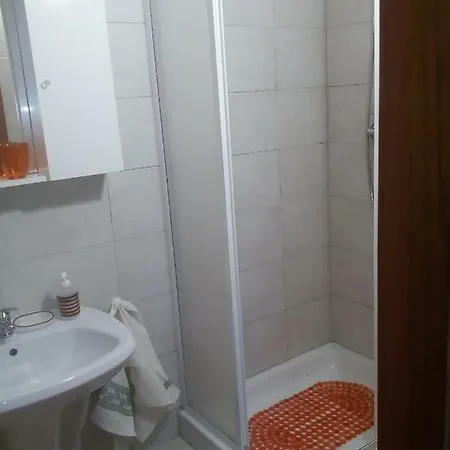 Manuela בית הארחה *