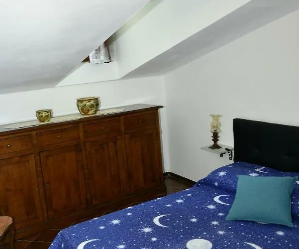 Manuela Pensión Mestre